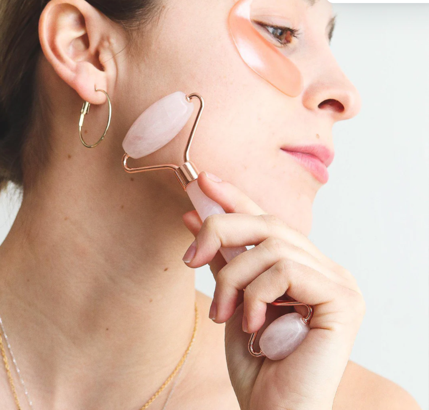 Kit Rodillo & Gua Sha de Cuarzo Rosa